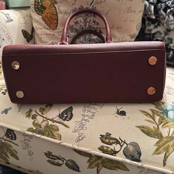 Michael Kors handbag - Picture 3 of 8